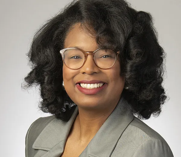 portrait of Erin Baker